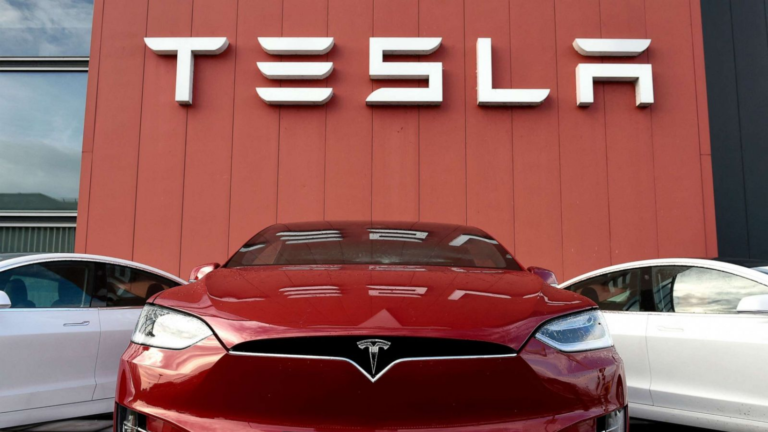 Car Rental Company Hertz Orders 100,000 Tesla Cars For End Of 202